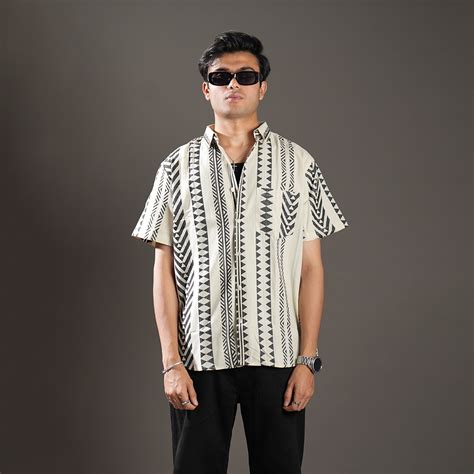 Cream Geometric Print Relaxed Fit Shirt – TheTreePie