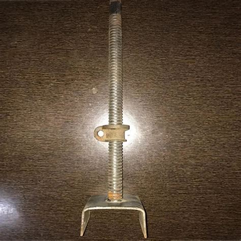 Industrial Jacks - Solid Base Jack Manufacturer from Ludhiana