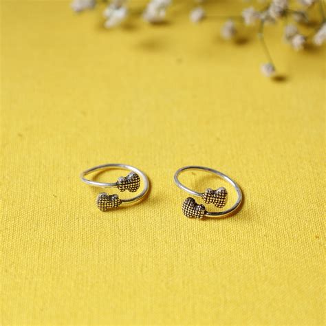 Grey Antique Padma Sterling Silver Toe Rings (Adjustable)
