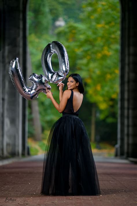 40th Birthday Photoshoot with Love Balloons