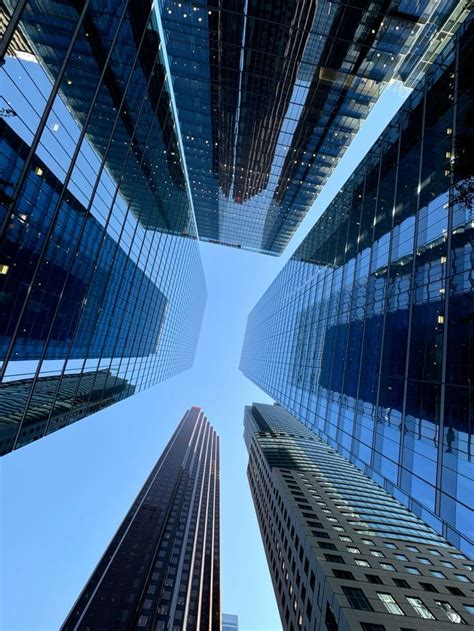 Tall Building 的图像结果