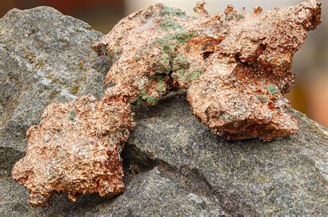 Scientists discover how giant copper deposits form - Earth.com