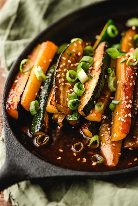 10 Minute Spicy Asian Zucchini | NeighborFood