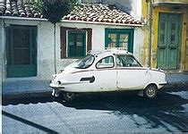 Image result for Difference Between Encapsulation Abstraction in Java