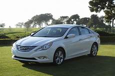 hyundai us hyundai sold 200 000 sonatas in america through 2010 hyundai us hyundai sold 200 000 sonatas in america through 2010
