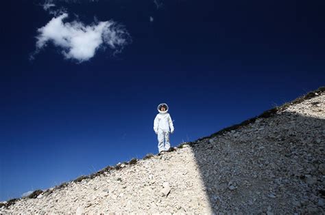 Alienation Film 的图像结果