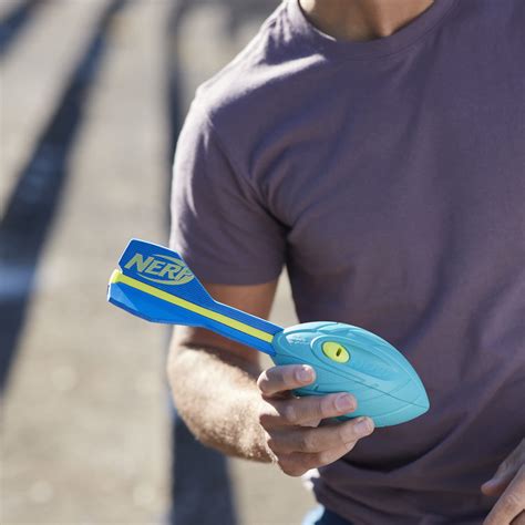 Snapklik.com : NERF Neon Vortex Aero Howler Foam Football - NERF Soft ...