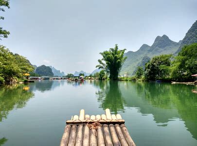 原神桂林山水联动，竹筏流水人家，千山竞秀如诗如画-搜狐大视野-搜狐新闻