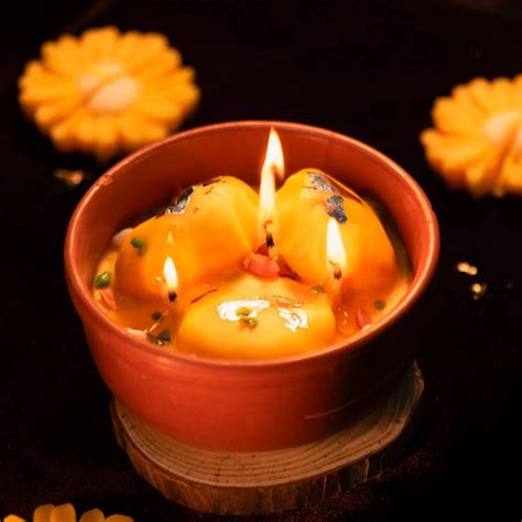 Premium Candle Hampers Online | Luxury Gifting India – Skiya Aroma ...