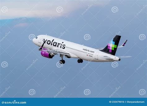 Volaris Plane Taxiing At Los Angeles Airport LAX Editorial Photo ...