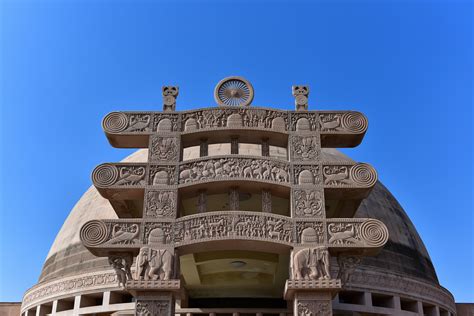 印度寺庙的门面在维多利亚， Mahe，塞舌尔群岛 库存图片. 图片 包括有 文化, 室外, 横向, 布琼布拉 - 118050963