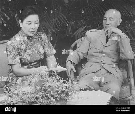 Madame chiang kai shek hi-res stock photography and images - Alamy