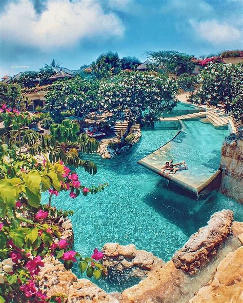 SchooLinks #StudyAnywhere — “Bali, Indonesia. Tag a travel buddy 👇🏻 ...