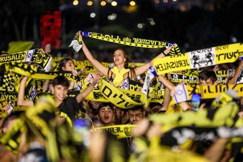 Beitar Jerusalem banned from Europe for year - JNS.org