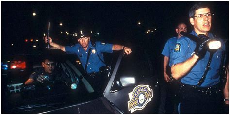 cops 的图像结果