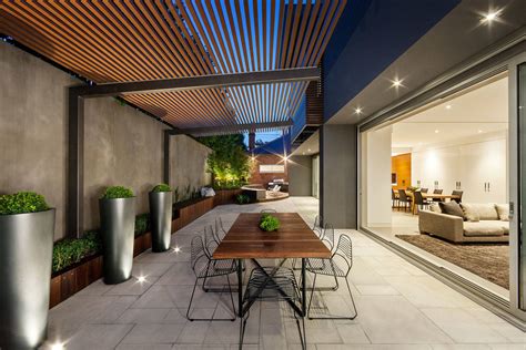 10 Ways to Maximise Light in Dark Homes