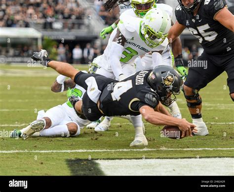 Orlando, FL, USA. 26th Nov, 2021. Central Florida quarterback Parker ...