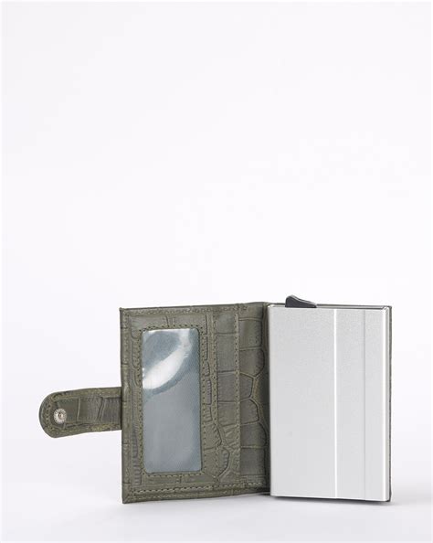 Buy Green WILDHORN Textured Bi-Fold Card Holder with Snap Button ...