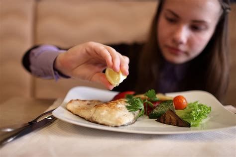 Should the 2020 Dietary Guidelines recommend specific seafood to boost ...