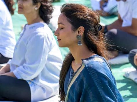 Srinidhi Shetty visits Sadhguru Sannidhi International Yoga Day