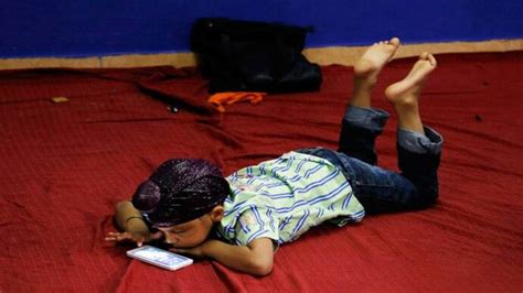 76 per cent underage Indian kids use YouTube - India Today