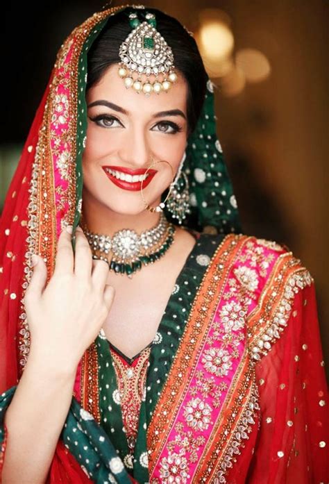 7 Exquisite Maang Tika Trends To Look For – India's Wedding Blog