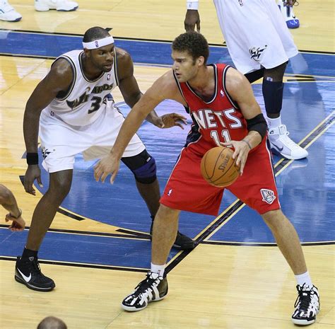 Largest Shoe Size In Nba