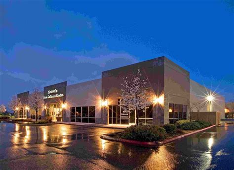 Kniesel's Collision Centers Office Photos