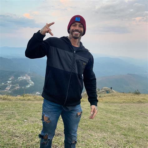 Provocative Wave for Men: pwfm March 2024 Male Influencer of the Month Alex Salgueiro