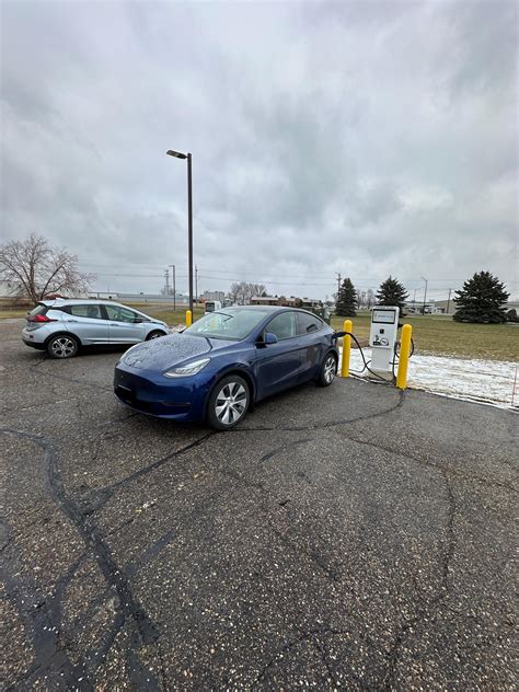 Steele-Waseca Cooperative Electric | Owatonna, MN | EV Station