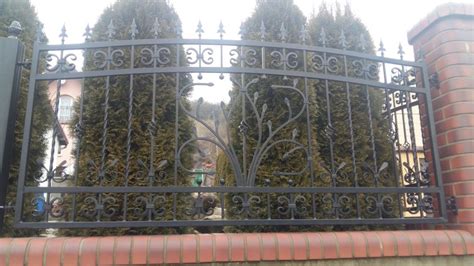 Zaune Metallzaune Gelander in Bergisch Gladbach | Handwerk - Hausbau ...