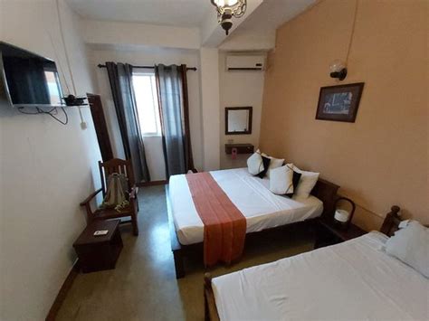 DUMBARA PEAK RESIDENCE (Kandy) - Hotel Reviews, Photos, Rate Comparison ...