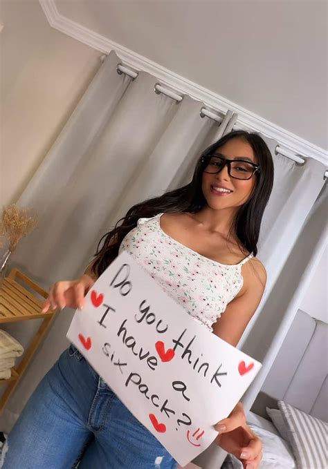 Estefanía Henao (@estefania_hgg) - Urlebird