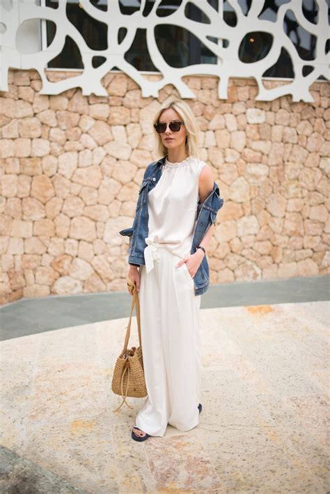 Must Have: White Wide Leg Pants w/ Comma