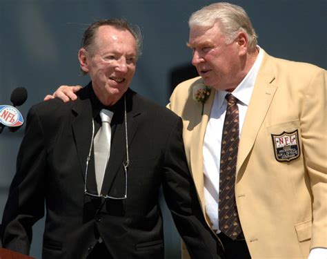 NFL Fans Love Iconic Actor's Portrayal Of Raiders Legend Al Davis - The ...