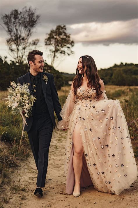 Interstellar celestial wedding inspo with a chotronette dress – Artofit