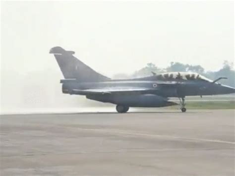 Fighter jet maker told to fit smart anti-airfield weapons; Also deploy ...
