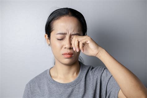 Eye Irritation Causes And Treatment