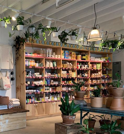 General 2 — M O R O M I