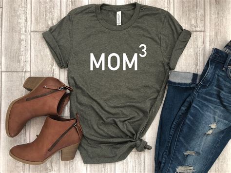 Worlds Greatest Mom, Mothers Day Gift, Shirt for Mom, Gift for Mom ...