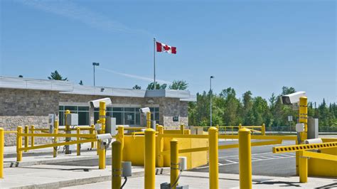 The Government of Canada Provides an Update on Flagpoling & Which Border Locations Accept it ...