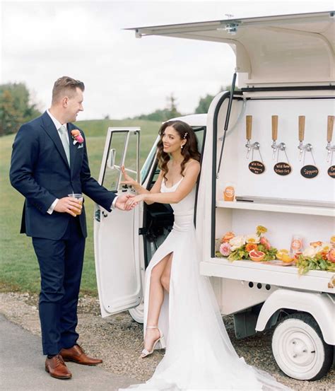 Mobile Bar Milwaukee - Portable Bar Cart Rental Service