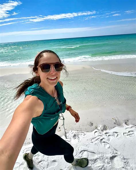 Kelly Joy Hays | Huge shoutout to @rexingsports_official for my new workout clothes! I ...