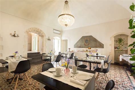SAN CARLO SUITES (Noto, Sicily) - Hotel Reviews, Photos, Rate ...
