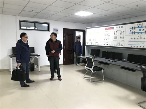 安徽芜湖：国内首个无人卸船机系统正式投入运营-搜狐大视野-搜狐新闻