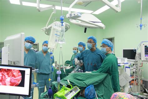 中心医院创新：泌尿外科“微创化”让患者受益 - 青岛新闻网