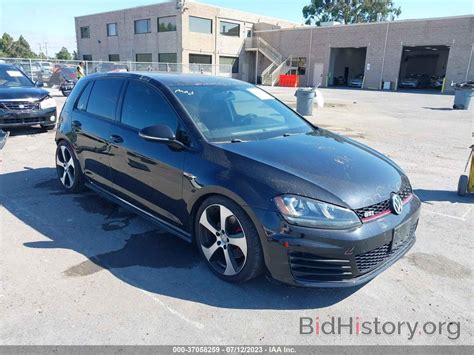 Report 3VW5T7AU8FM004677 VOLKSWAGEN GOLF GTI 2015 Black Gasoline - price and damage history