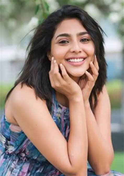 Maaman Movie Review: Soori leads an earnest but flawed family tale