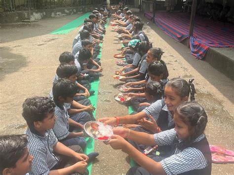 Rakshabandhan Parva was celebrated in Shree Nathubhai Pahad School No ...