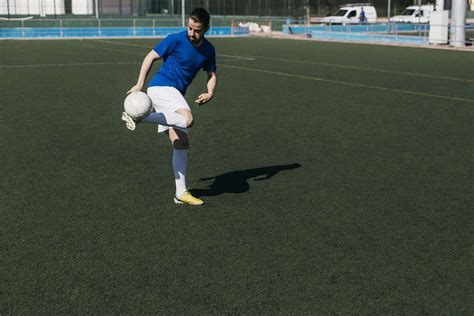 How Long Is A Futsal Game: Periods and Halftime Interval
